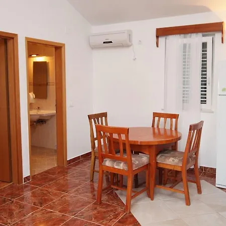Rogoznica 3262d Rogoznica (Sibenik-Knin)